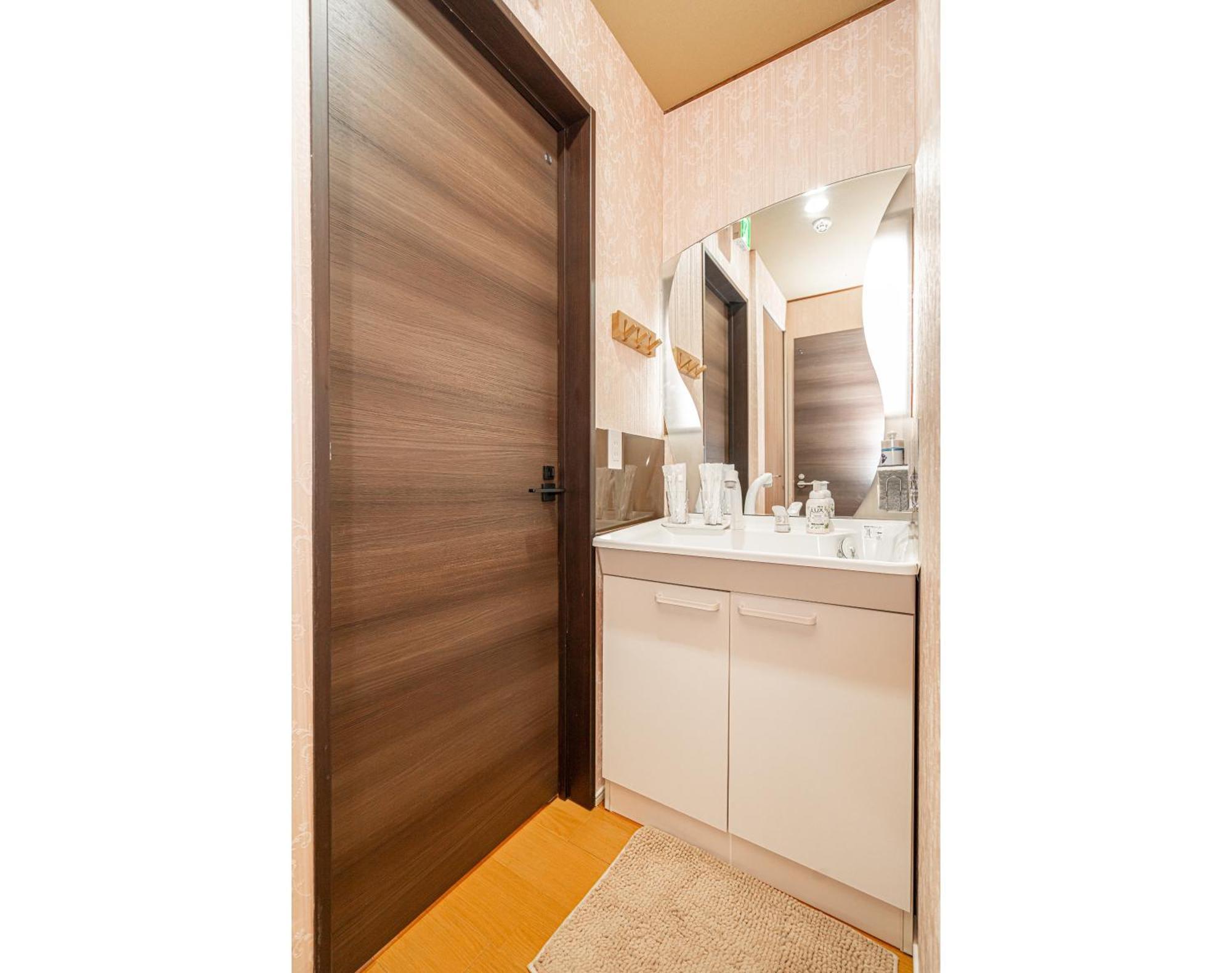 Nearest Jr Sobu Line Shinkoiwa Str,tokyo Str 15 Min ,shinjuku 25 Min, 30 Min Apartment