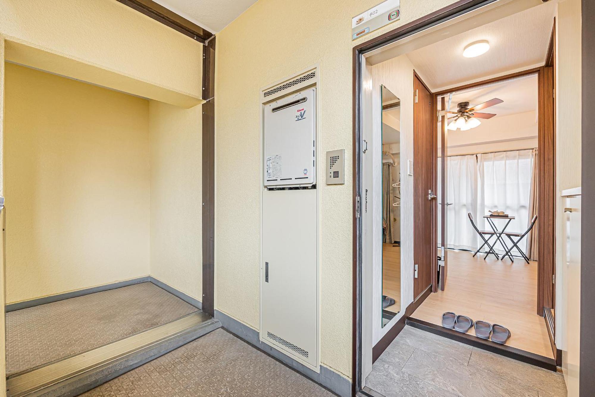 Nearest Jr Sobu Line Shinkoiwa Str,tokyo Str 15 Min ,shinjuku 25 Min, 30 Min Apartment Tokyo